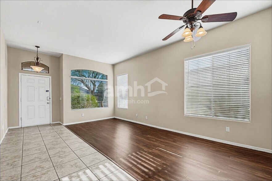 Building Photo - 17514 W Ocotillo Ave