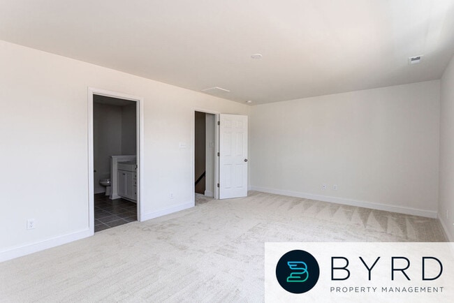 Building Photo - 15212 Dunton Ave