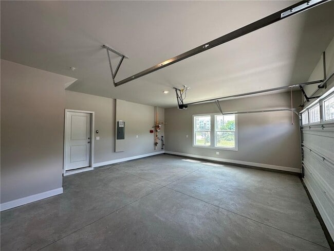 Building Photo - 6045 Liatris St SE