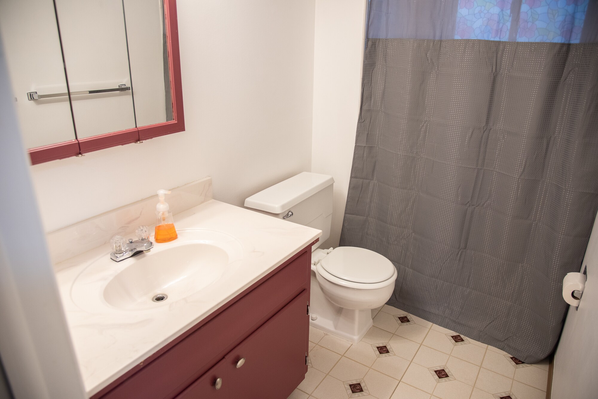 Building Photo - 9 Paramount Pky