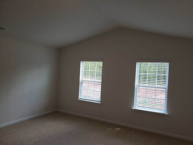 Building Photo - 508 Elmwood Pond Ct