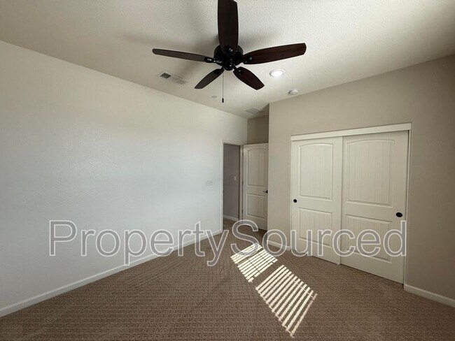 Building Photo - 1697 W Woodward Ave