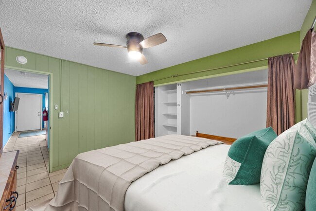Building Photo - Kihei Manor #202 – Furnished 1BR Condo Steps from The Cove!