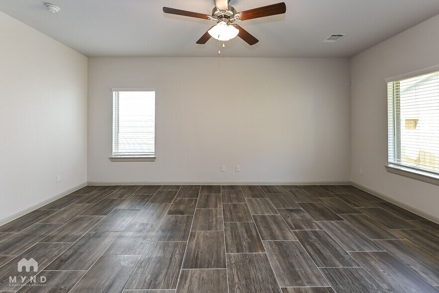Building Photo - 7939 Fijian Cypress Dr