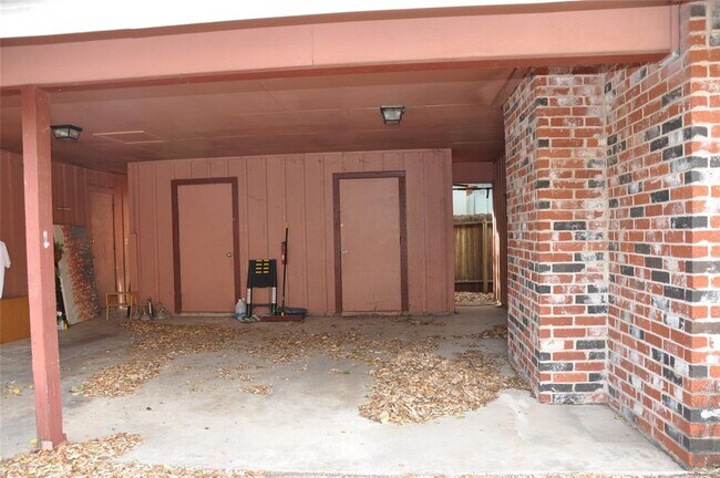 Building Photo - 2011 Gathright Cove