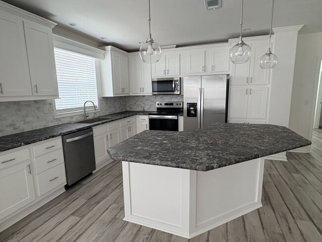 Building Photo - 1639 Voyager Dr