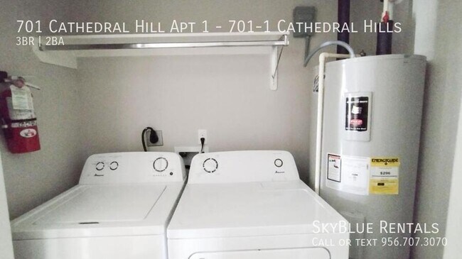 Building Photo - 701 Cathedral Hl