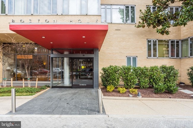 Building Photo - 1711 Massachusetts Ave NW