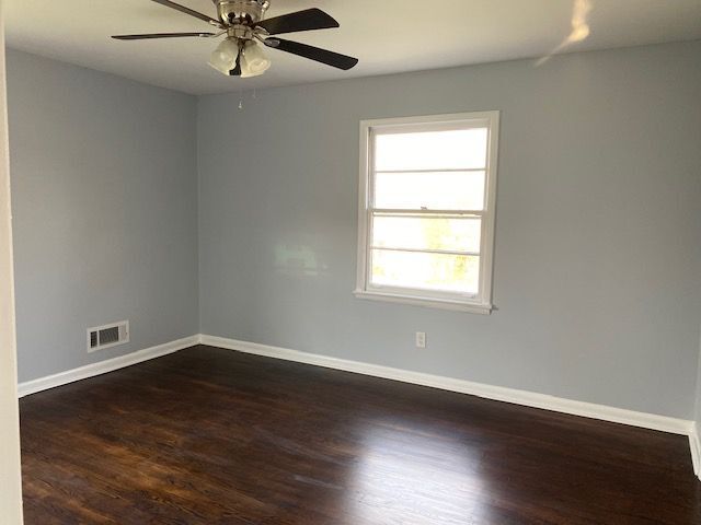 Building Photo - 2632 5th St NE