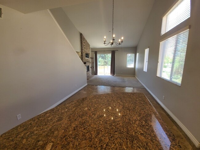 Building Photo - Great golf course views