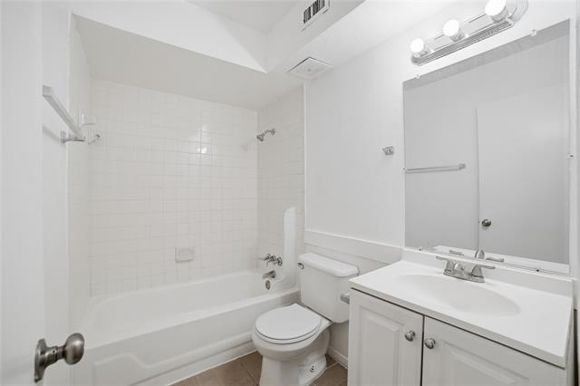 Building Photo - 334 Valley Park Dr