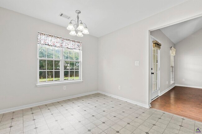 Building Photo - 324 Tyson Glen Dr