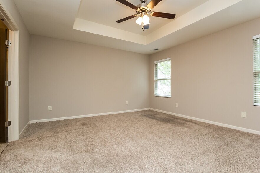 Building Photo - 261 Chandler Bluff Ct SE