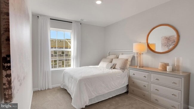 Building Photo - 255 Hermosa Dr