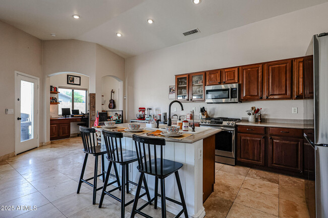 Building Photo - 4010 E Sidewinder Ct