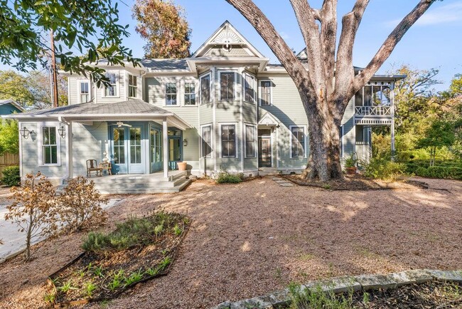 Building Photo - 4104 Avenue F