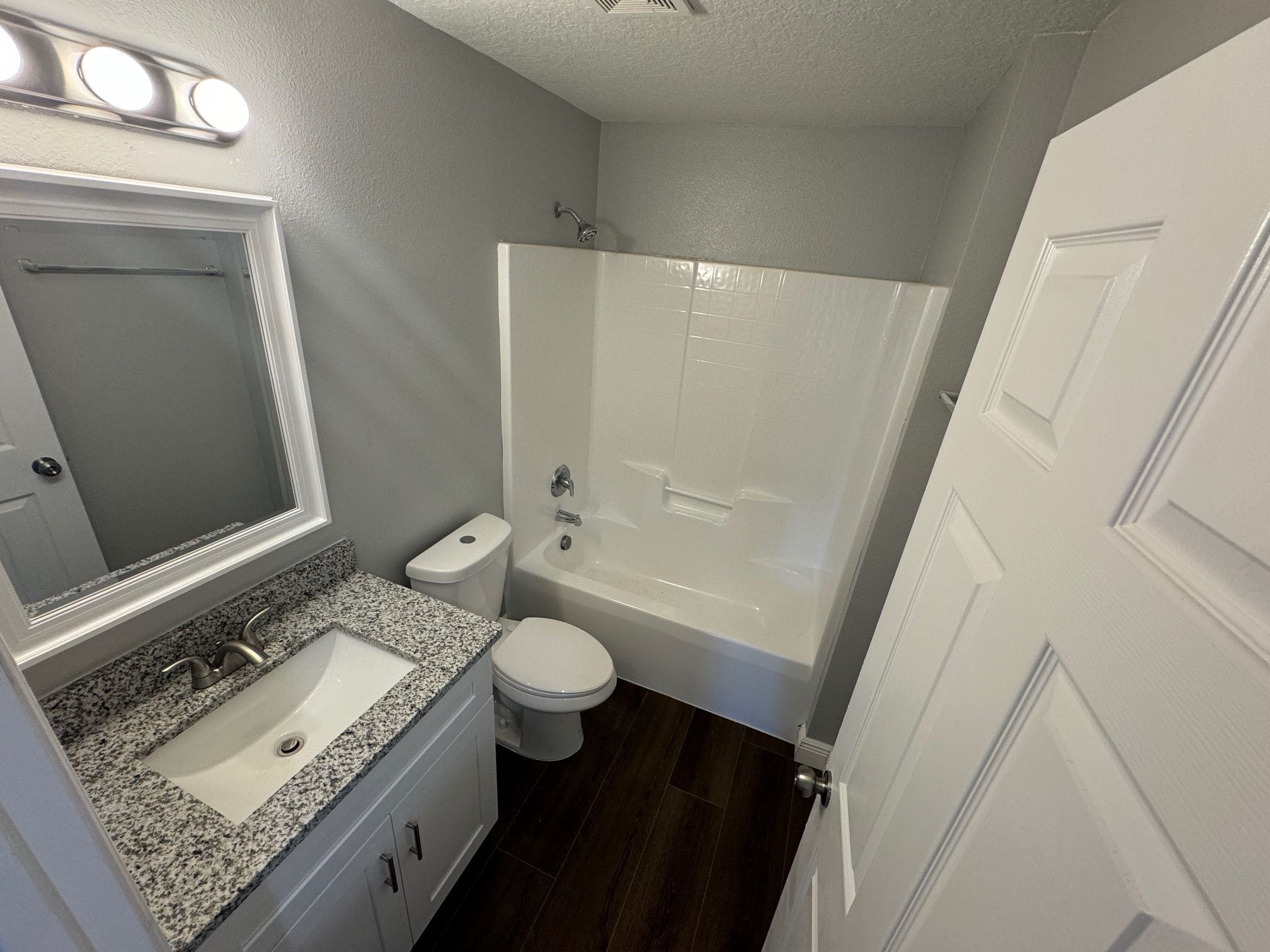 Building Photo - 375 Greenwich Ct