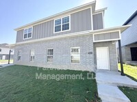 Building Photo - 986 S Benchmark Ln