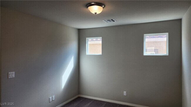 Building Photo - 7858 Morganite Ave