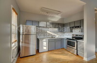 Building Photo - 1024 Lipan St