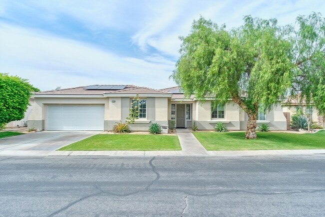 Building Photo - 82950 Vincent Dr