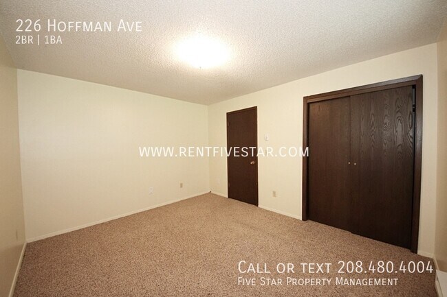 Building Photo - 226 Hoffman Ave