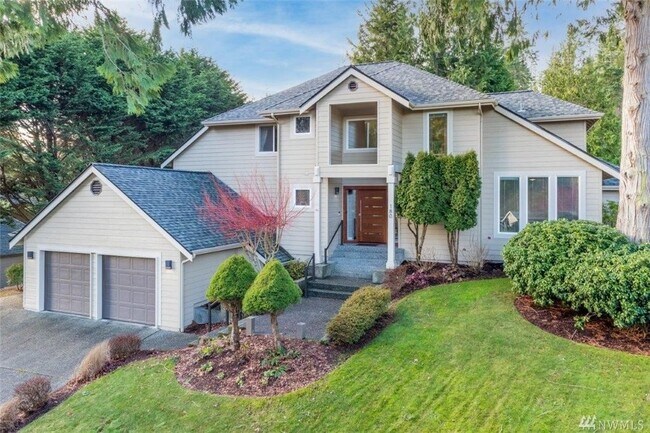Primary Photo - 180 Greenview Ln