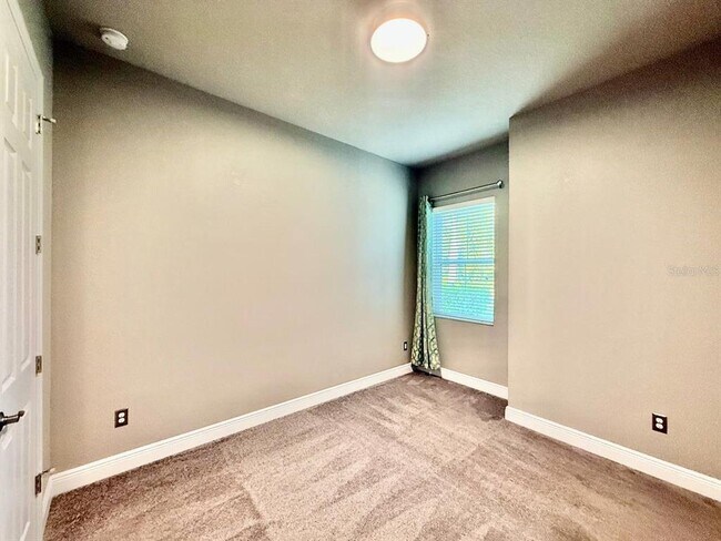 Building Photo - 6414 Salt Creek Ave