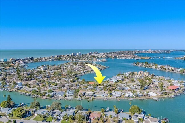 Building Photo - 717 Sunset Cove