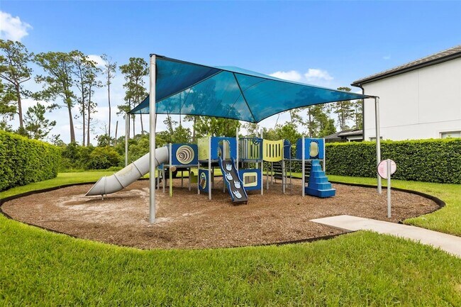 Building Photo - 10511 Royal Cypress Way