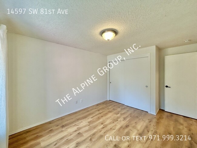Building Photo - 14597 SW 81st Ave