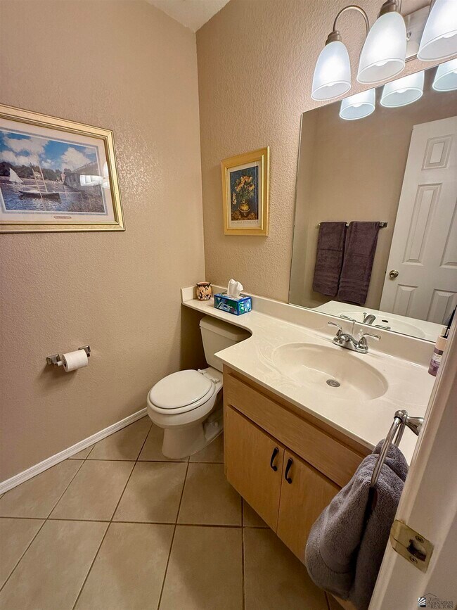 Building Photo - 10685 Calle Raquel