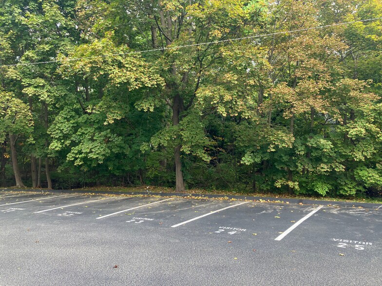 Building Photo - 287 Commercial St