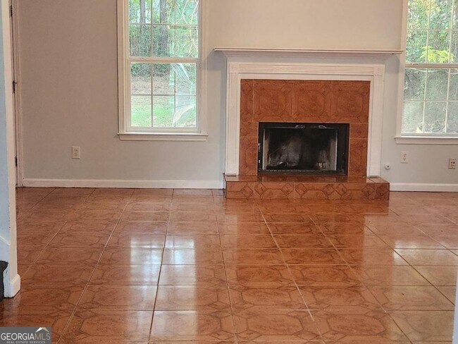 Building Photo - 10883 Knotty Pine Pl