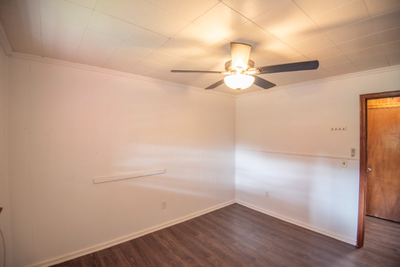 Building Photo - 207 Doe Meadows Dr