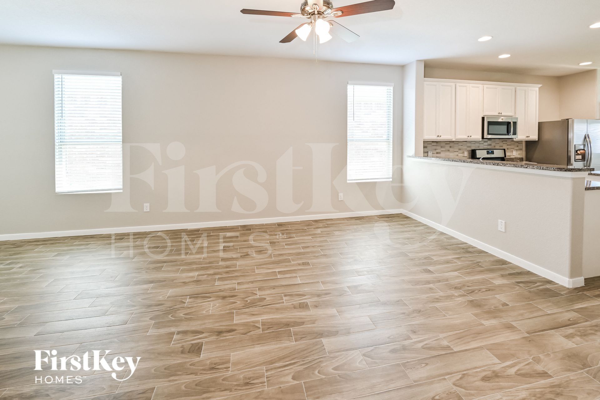 Building Photo - 2722 Skyview Long Dr