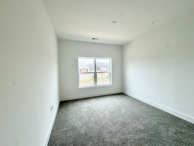 Building Photo - Beautiful NEW 2-Bed, 2- Bath Apartment in Rock Hill!