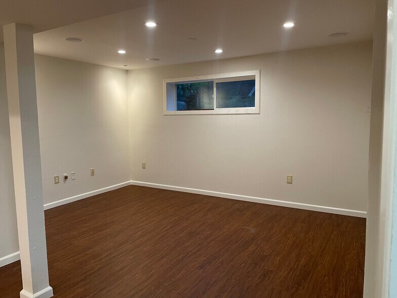 Basement - 4521 S 262nd St