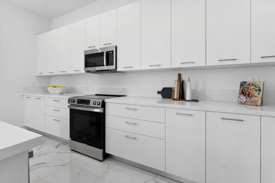 Building Photo - 12240 SW 44th St
