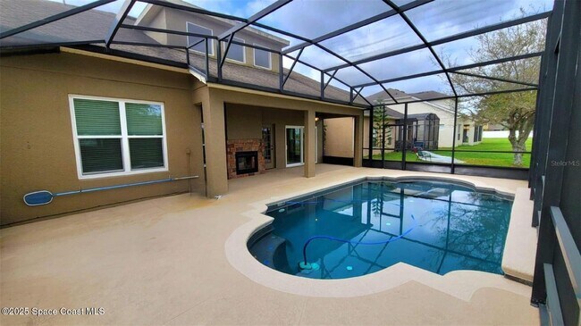 Building Photo - 1721 Saffron Plum Ln