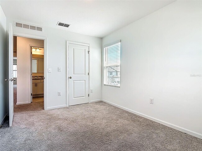 Building Photo - 373 Grand Pne Ln