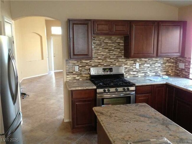 Building Photo - 1020 Windhook St