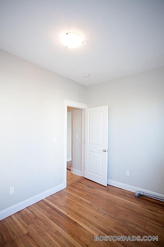 Building Photo - 173 Rindge Ave