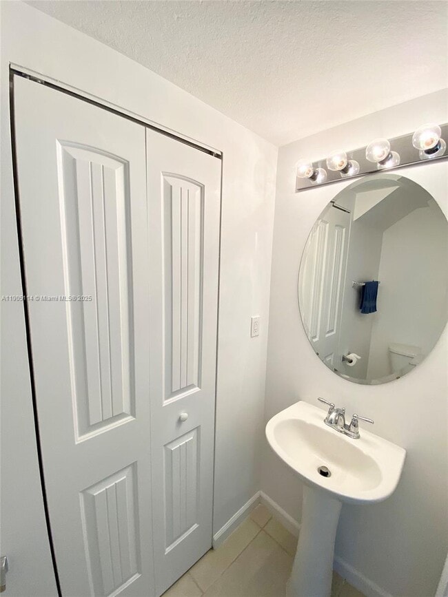 Building Photo - 21479 NW 14th Ct