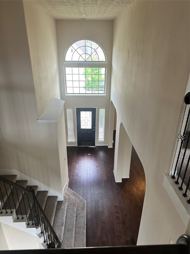 Building Photo - 3638 Aldridge Dr