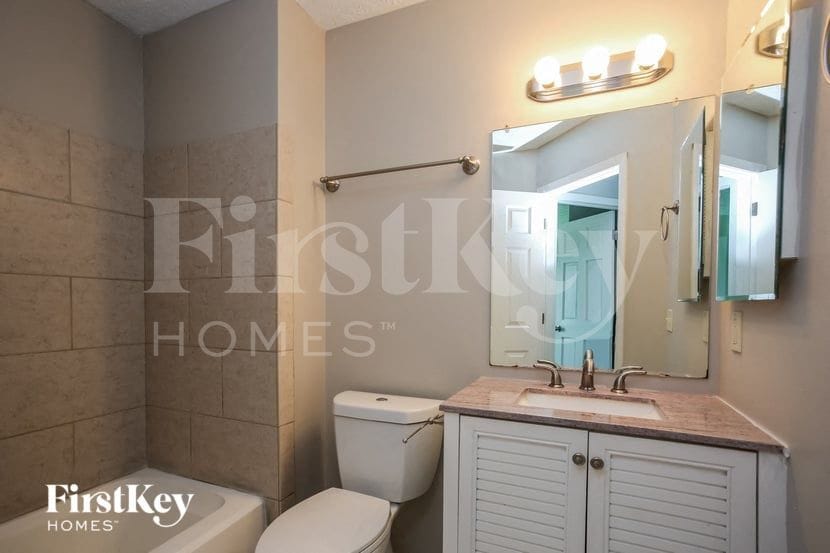 Building Photo - 3033 Olympic Club Dr