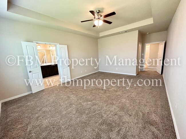 Building Photo - 2809 Belmont Dr