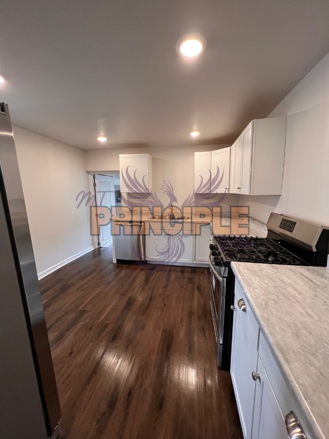 Building Photo - Charming 3 bedroom home for Rent