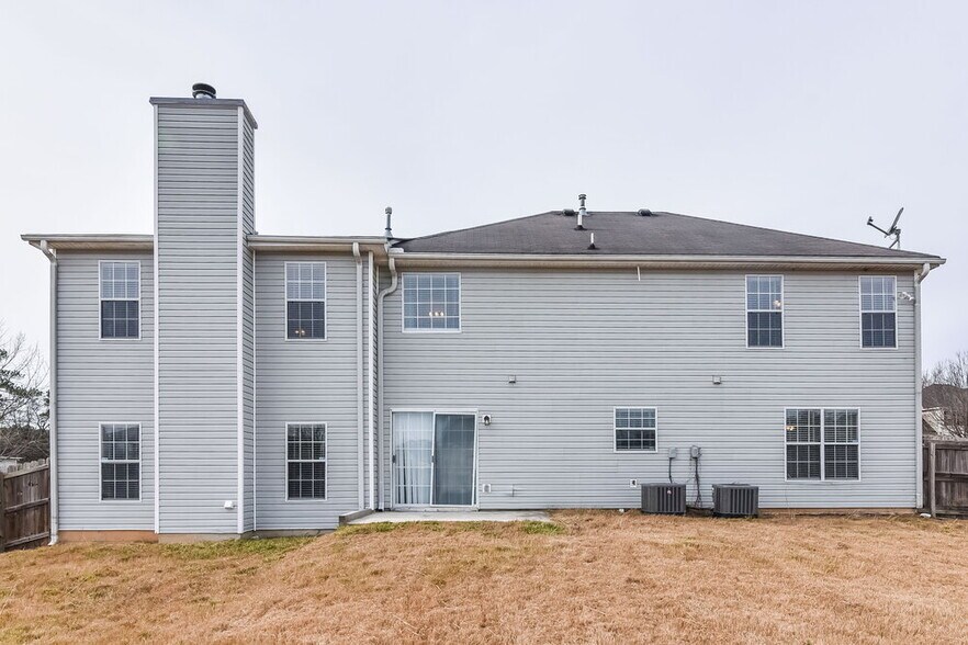 Building Photo - 2088 Strang Blvd