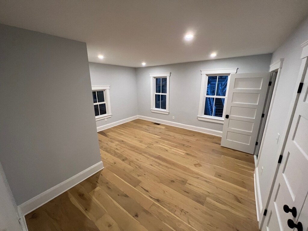 Building Photo - 79 Robert St